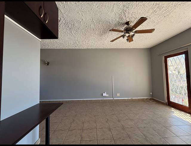 1 BEDROOM APARTMENT TO LET IN MORNINGSIDE